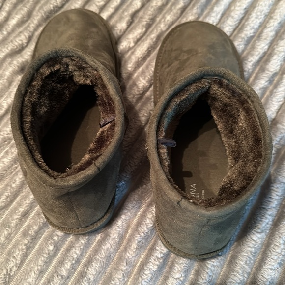 Arizona Flat Heel Winter Ankle Boots- size 10 - Picture 5 of 9